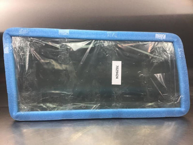 Liebherr Window Glass - Window and parts: picture 2 Liebherr Window Glass - Window and parts: picture 2