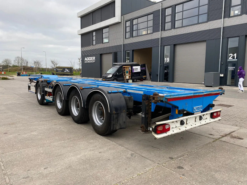 D-Tec CT-43-04D VCC-05 Combitrailer / 4 Axles / 1x Lift Axle - Container transporter/ Swap body semi-trailer: picture 3 D-Tec CT-43-04D VCC-05 Combitrailer / 4 Axles / 1x Lift Axle - Container transporter/ Swap body semi-trailer: picture 3