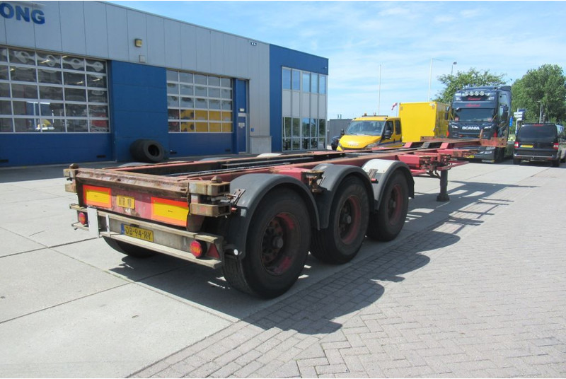 Renders Container Chassis / Extendable on rear / BPW + drum - Container transporter/ Swap body semi-trailer: picture 1 Renders Container Chassis / Extendable on rear / BPW + drum - Container transporter/ Swap body semi-trailer: picture 1