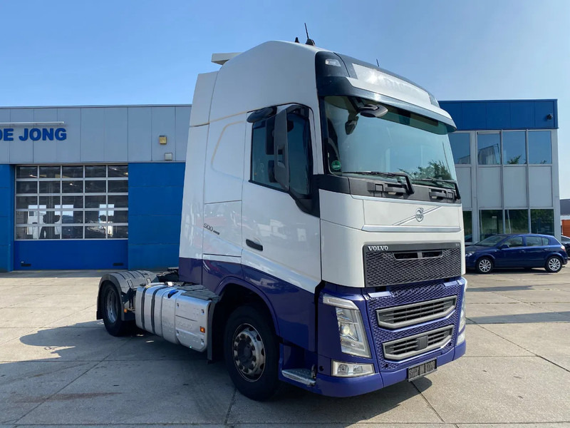 Volvo FH 13.500 Globetrotter XL / I-parkCool / 2x Tank - Tractor unit: picture 3 Volvo FH 13.500 Globetrotter XL / I-parkCool / 2x Tank - Tractor unit: picture 3