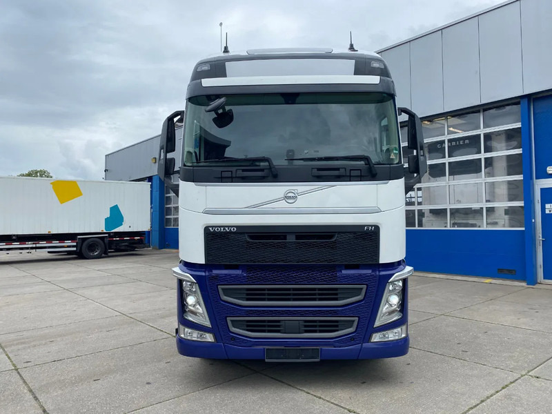 Volvo FH 13.500 Globetrotter XL / I-parkcool / 2x Tank - Tractor unit: picture 2 Volvo FH 13.500 Globetrotter XL / I-parkcool / 2x Tank - Tractor unit: picture 2