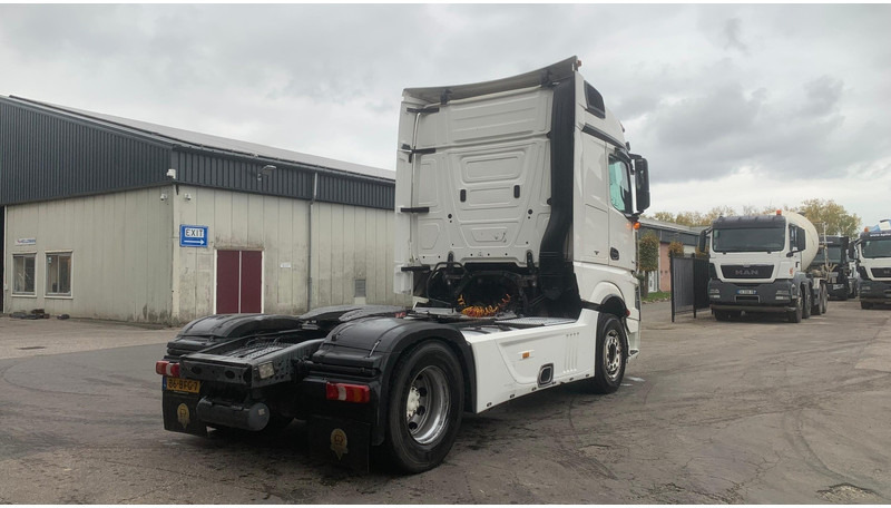 Mercedes-Benz Actros 1942 Dakspoiler + Koelkast - Tractor unit: picture 4 Mercedes-Benz Actros 1942 Dakspoiler + Koelkast - Tractor unit: picture 4