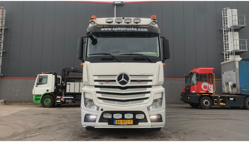 Mercedes-Benz Actros 1942 Dakspoiler + Koelkast - Tractor unit: picture 2 Mercedes-Benz Actros 1942 Dakspoiler + Koelkast - Tractor unit: picture 2