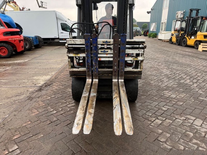 CASCADE 28G2-FDS-B511-RO - Attachment for Material handling equipment: picture 1 CASCADE 28G2-FDS-B511-RO - Attachment for Material handling equipment: picture 1