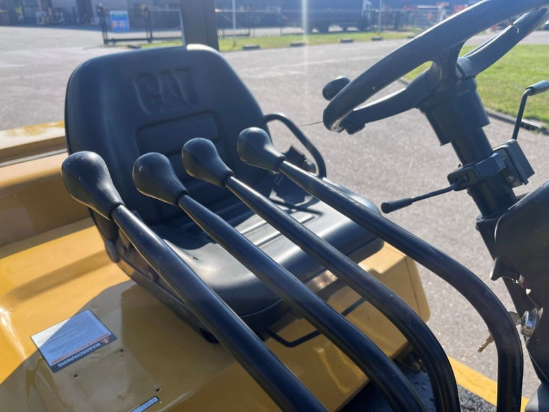Diesel forklift Caterpillar DP40K2: picture 10