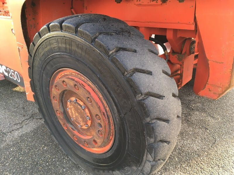 Diesel forklift Fantuzzi FDC250: picture 9