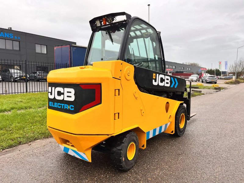 Telescopic wheel loader JCB TLT30-19E: picture 6