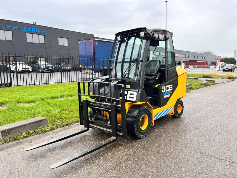 JCB TLT30-19E - Telescopic wheel loader: picture 4 JCB TLT30-19E - Telescopic wheel loader: picture 4