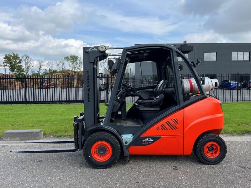 Linde H35T-02 - LPG forklift: picture 2 Linde H35T-02 - LPG forklift: picture 2