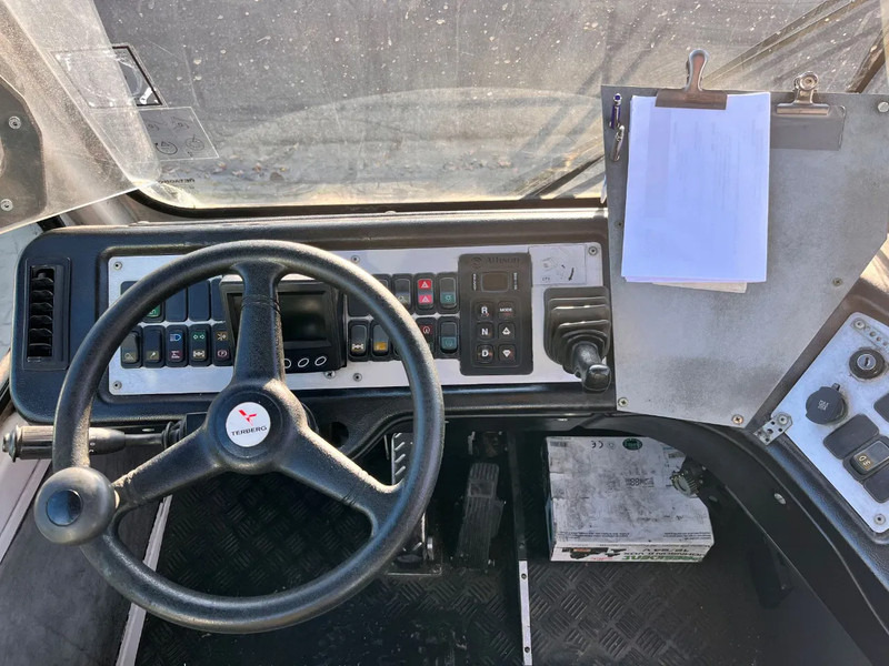 Terminal tractor Terberg YT 222: picture 12