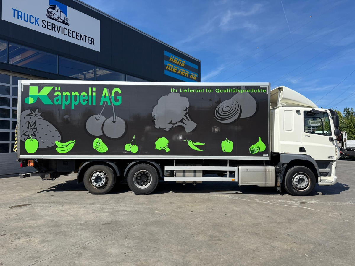 DAF CF370 6x2 Retarder Carrier 850 - Refrigerator truck: picture 4 DAF CF370 6x2 Retarder Carrier 850 - Refrigerator truck: picture 4
