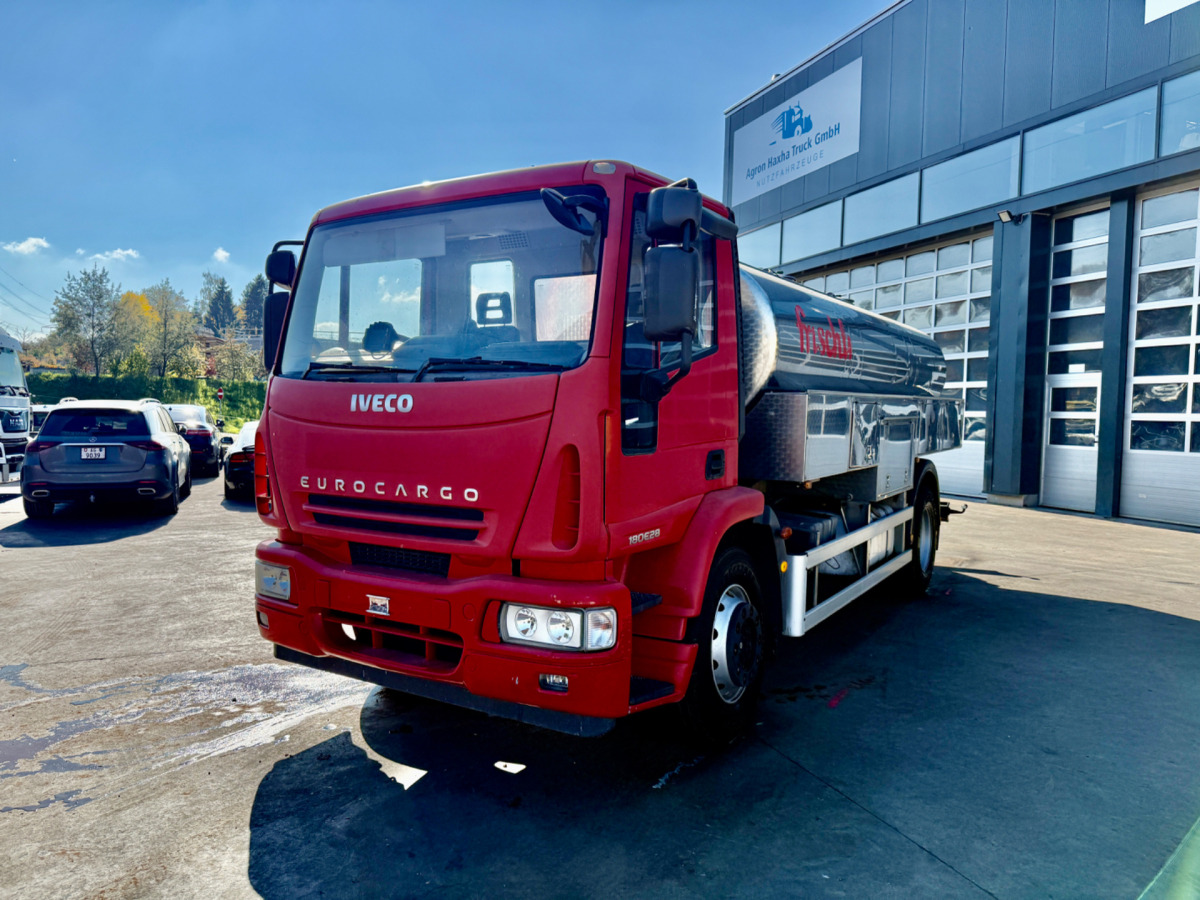 IVECO 180E28 4x2 Milchtank - Tank truck: picture 1 IVECO 180E28 4x2 Milchtank - Tank truck: picture 1