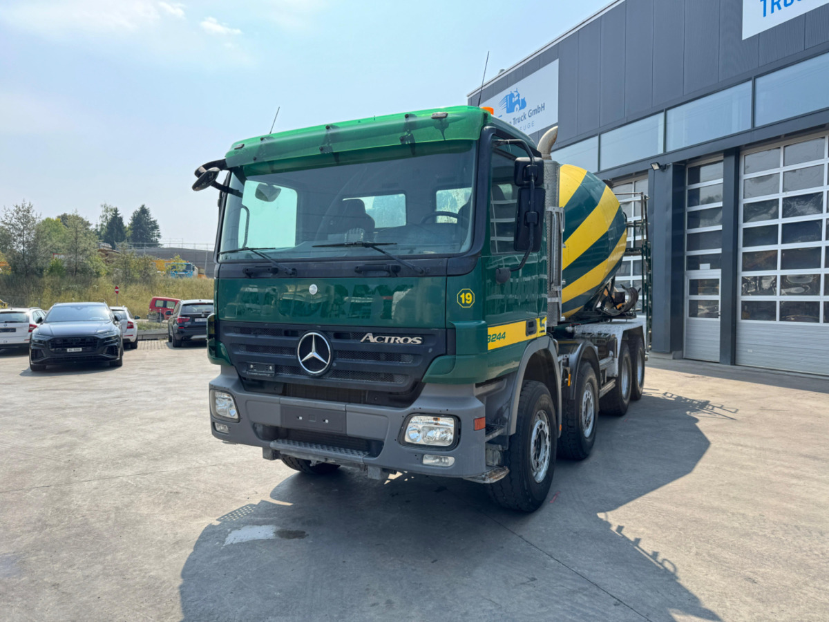 MERCEDES Actros 3244 8x4 Liebherr 9m3 - Concrete mixer truck: picture 1 MERCEDES Actros 3244 8x4 Liebherr 9m3 - Concrete mixer truck: picture 1