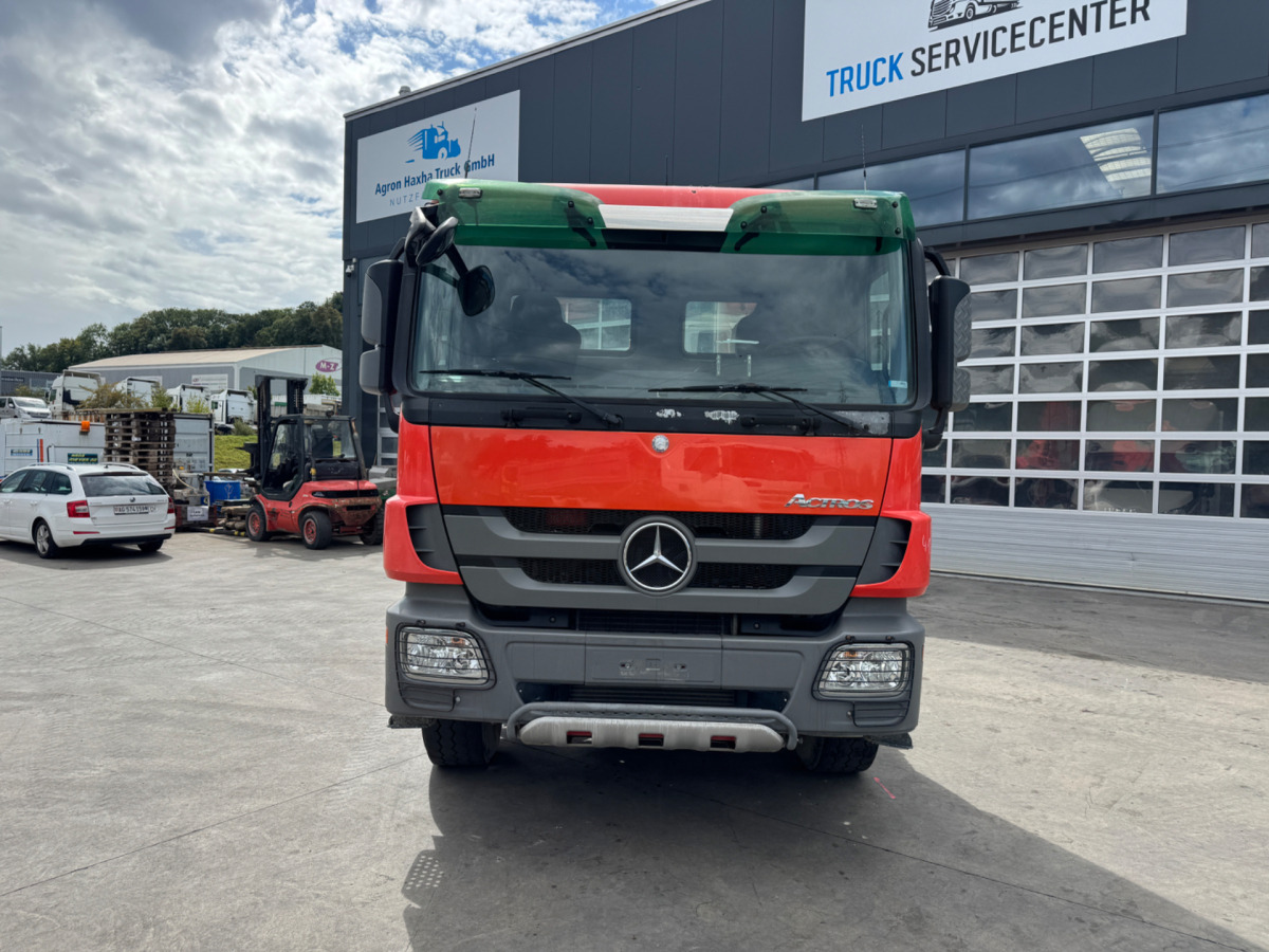 MERCEDES BENZ ACTROS 3246 Meiler C4263 - Hook lift truck: picture 4 MERCEDES BENZ ACTROS 3246 Meiler C4263 - Hook lift truck: picture 4