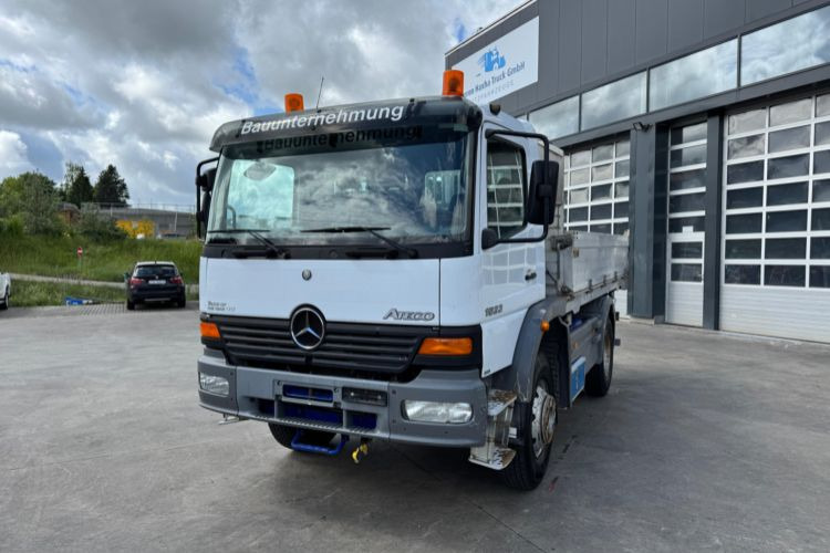 Mercedes-Benz Atego 1523 4x4 3S Kipper - Tipper: picture 2 Mercedes-Benz Atego 1523 4x4 3S Kipper - Tipper: picture 2