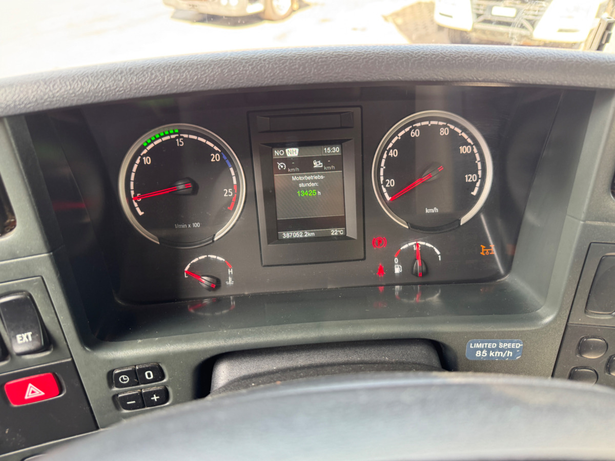 Tipper SCANIA G490 10x4 Moser 2S: picture 18