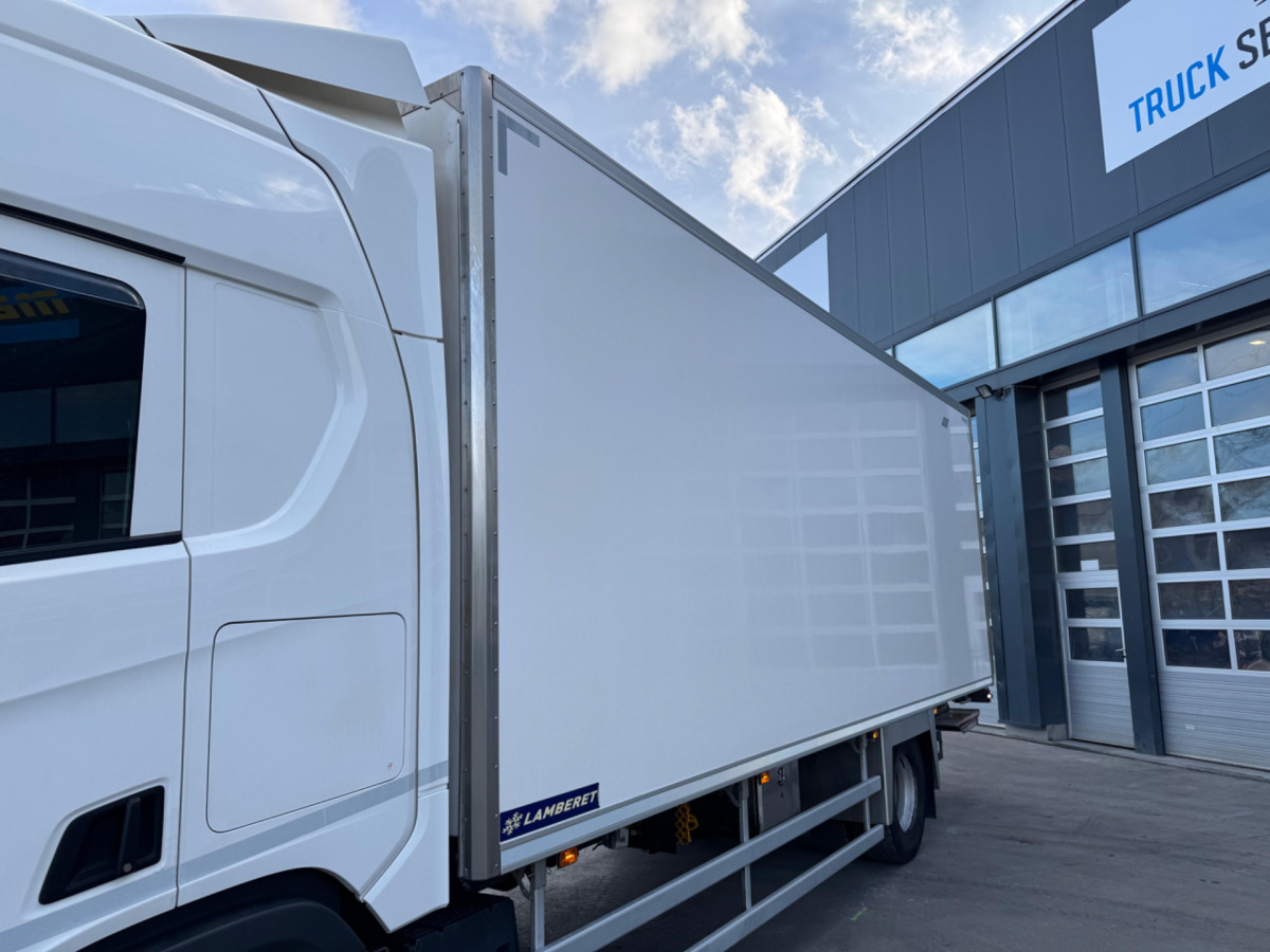 Box truck SCANIA R450 4x2 Isotherm: picture 9