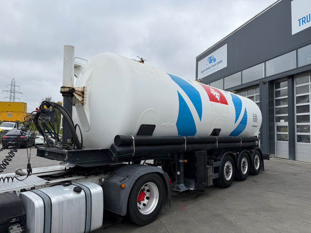 SPITZER 34m3 - Silo semi-trailer: picture 1 SPITZER 34m3 - Silo semi-trailer: picture 1