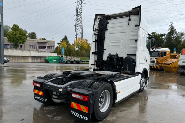 Volvo FH-460 4x2 Retarder C1340 - Tractor unit: picture 5 Volvo FH-460 4x2 Retarder C1340 - Tractor unit: picture 5