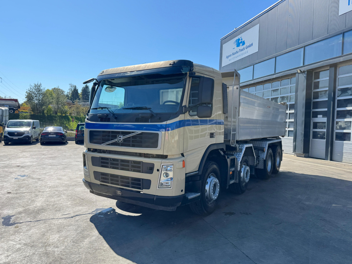 VOLVO FM-440 8x4 3 Seitenkipper AHK - Tipper: picture 2 VOLVO FM-440 8x4 3 Seitenkipper AHK - Tipper: picture 2