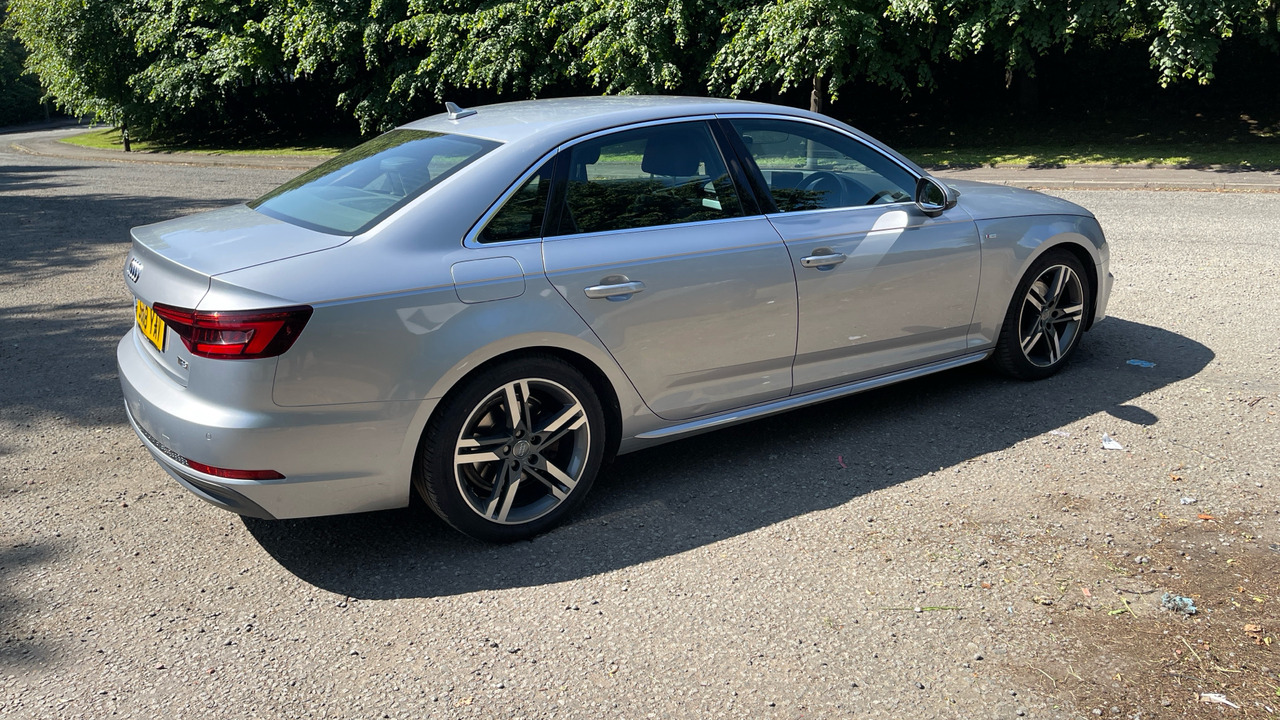 AUDI A4 1.4T FSI S Line 150Ps - Sedan: picture 4 AUDI A4 1.4T FSI S Line 150Ps - Sedan: picture 4