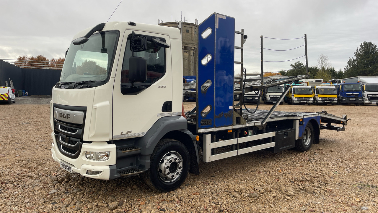 DAF LF 230 - Autotransporter truck: picture 2 DAF LF 230 - Autotransporter truck: picture 2