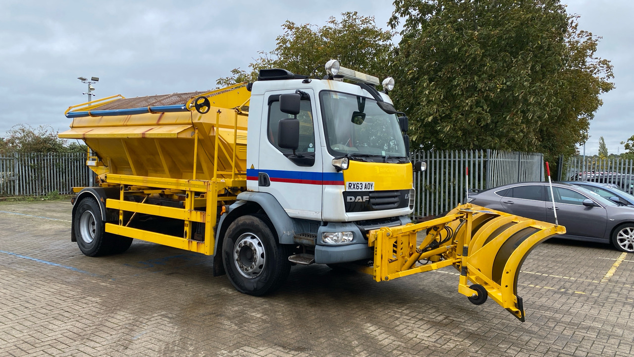 DAF LF 55.220 - Snow removal vehicle: picture 1 DAF LF 55.220 - Snow removal vehicle: picture 1