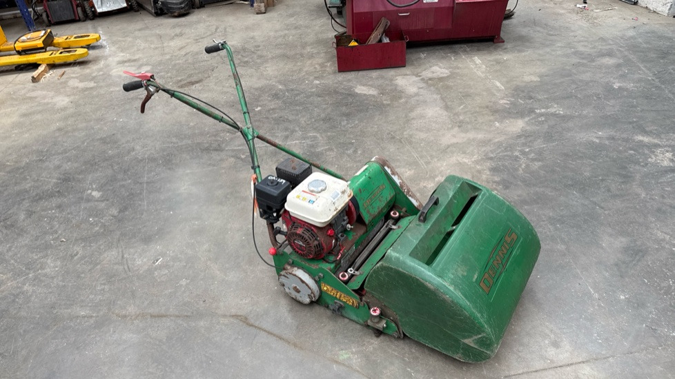 DENNIS FT510 PEDESTRIAN CYLINDER MOWER WITH 5K UNIT AND GRASS BOX - Garden mower: picture 4 DENNIS FT510 PEDESTRIAN CYLINDER MOWER WITH 5K UNIT AND GRASS BOX - Garden mower: picture 4