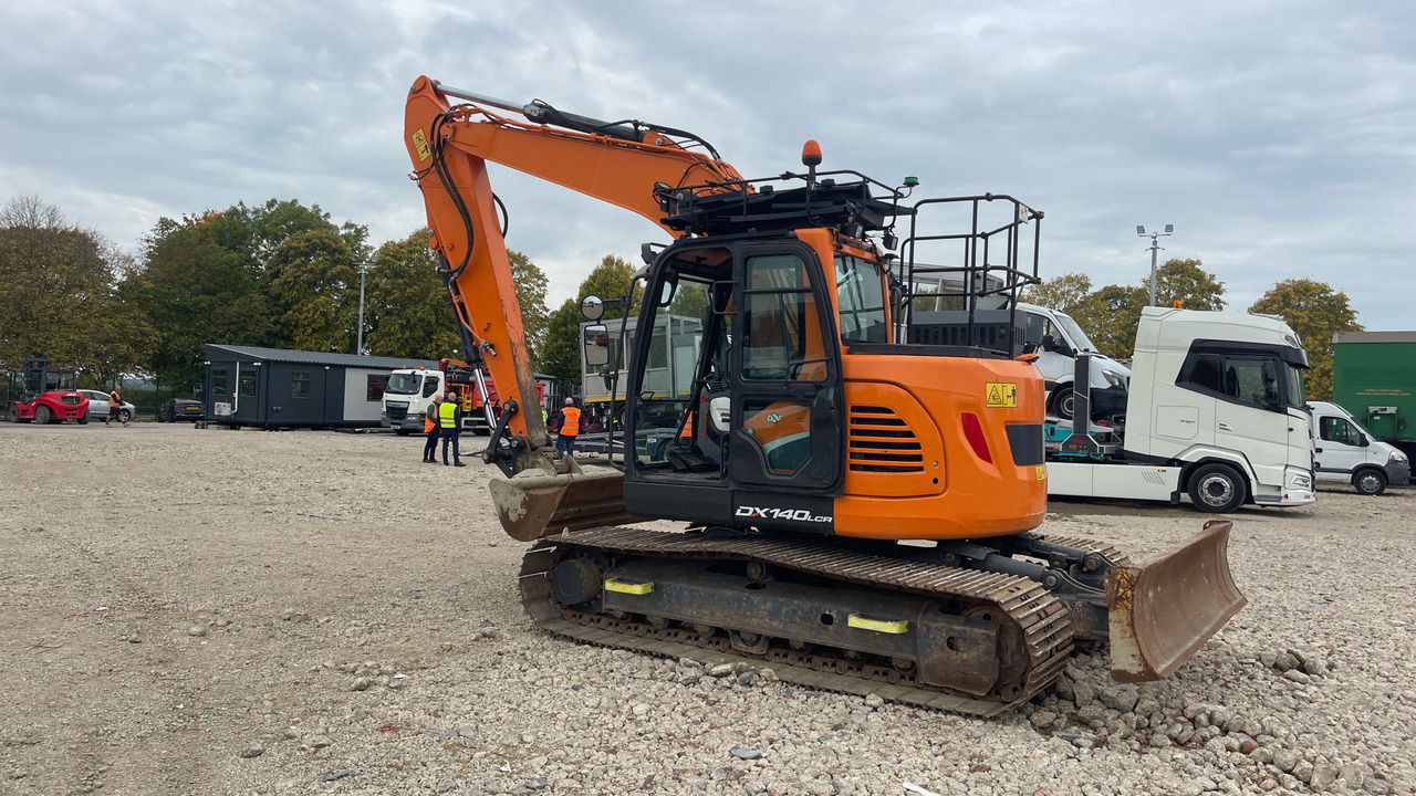 DOOSAN DX140LCR-5 - Crawler excavator: picture 3 DOOSAN DX140LCR-5 - Crawler excavator: picture 3
