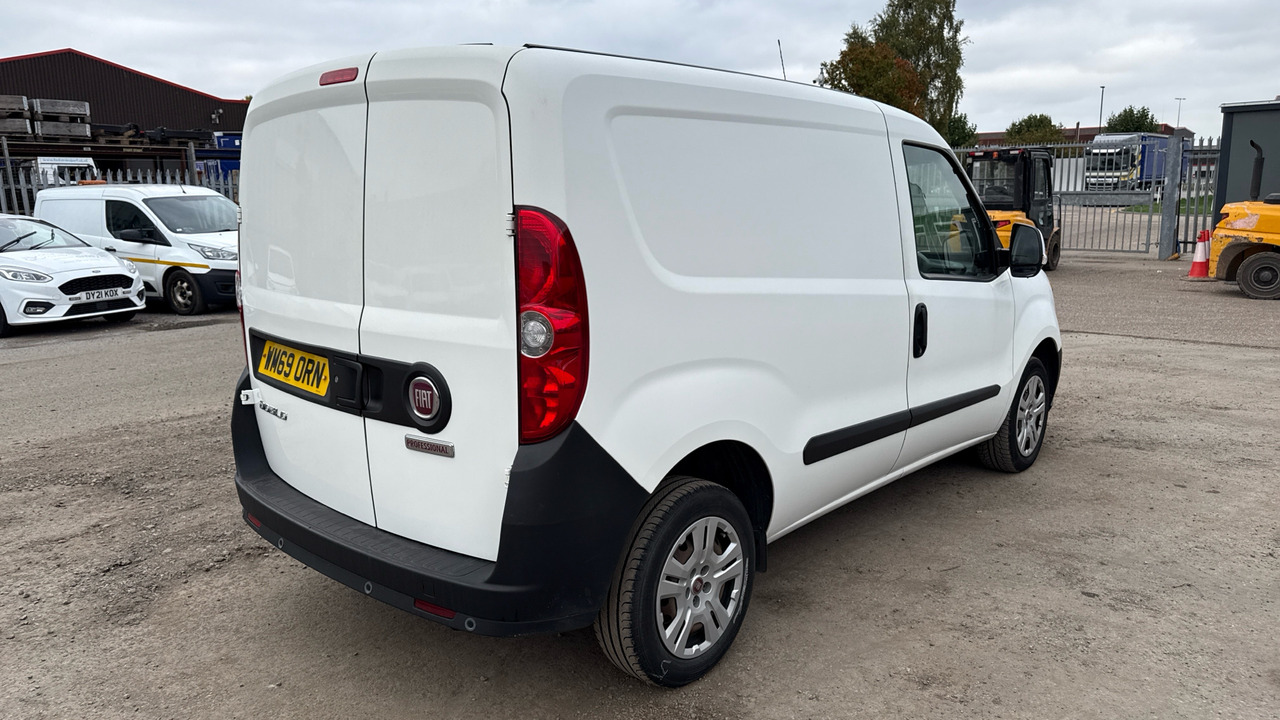 FIAT DOBLO 1.3 Multijet 95 - Small van: picture 4 FIAT DOBLO 1.3 Multijet 95 - Small van: picture 4