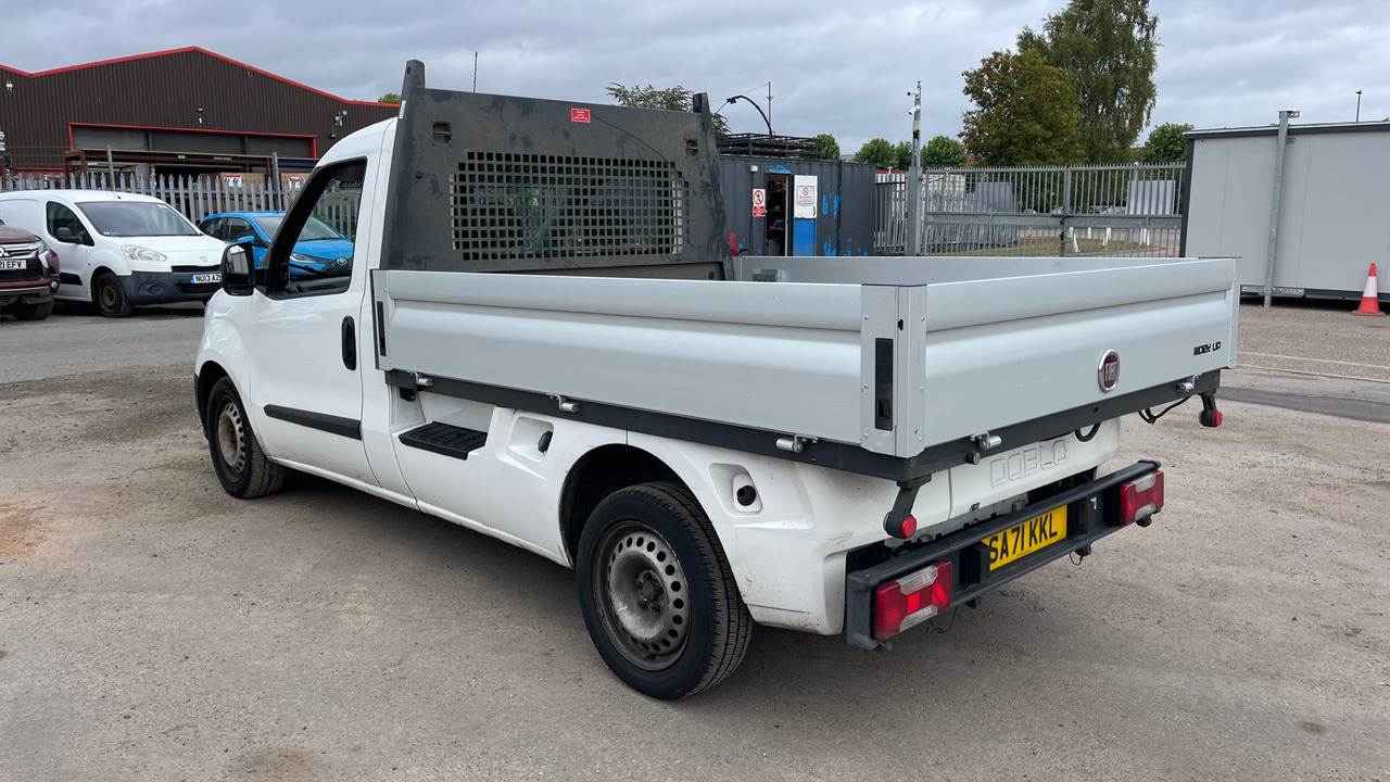 FIAT DOBLO CARGO 16V 1.6 MULTIJET - Flatbed van: picture 3 FIAT DOBLO CARGO 16V 1.6 MULTIJET - Flatbed van: picture 3