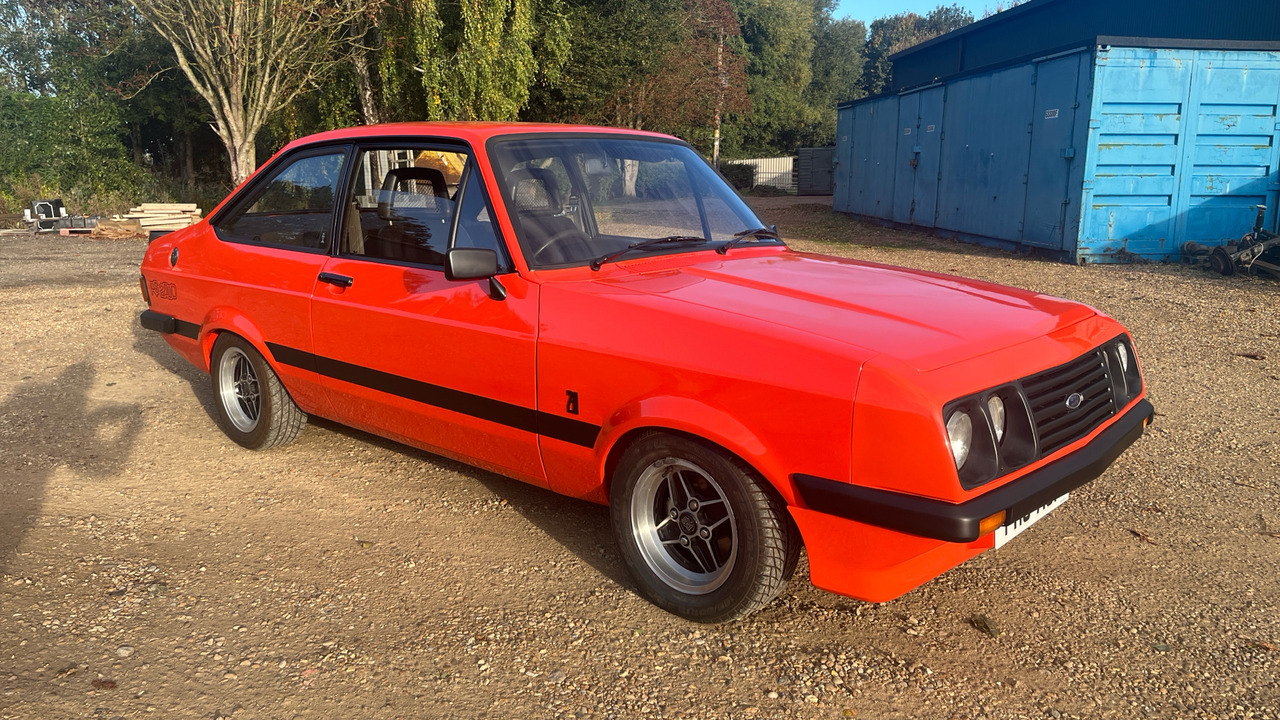 FORD ESCORT RS 2000 - Sedan: picture 1 FORD ESCORT RS 2000 - Sedan: picture 1