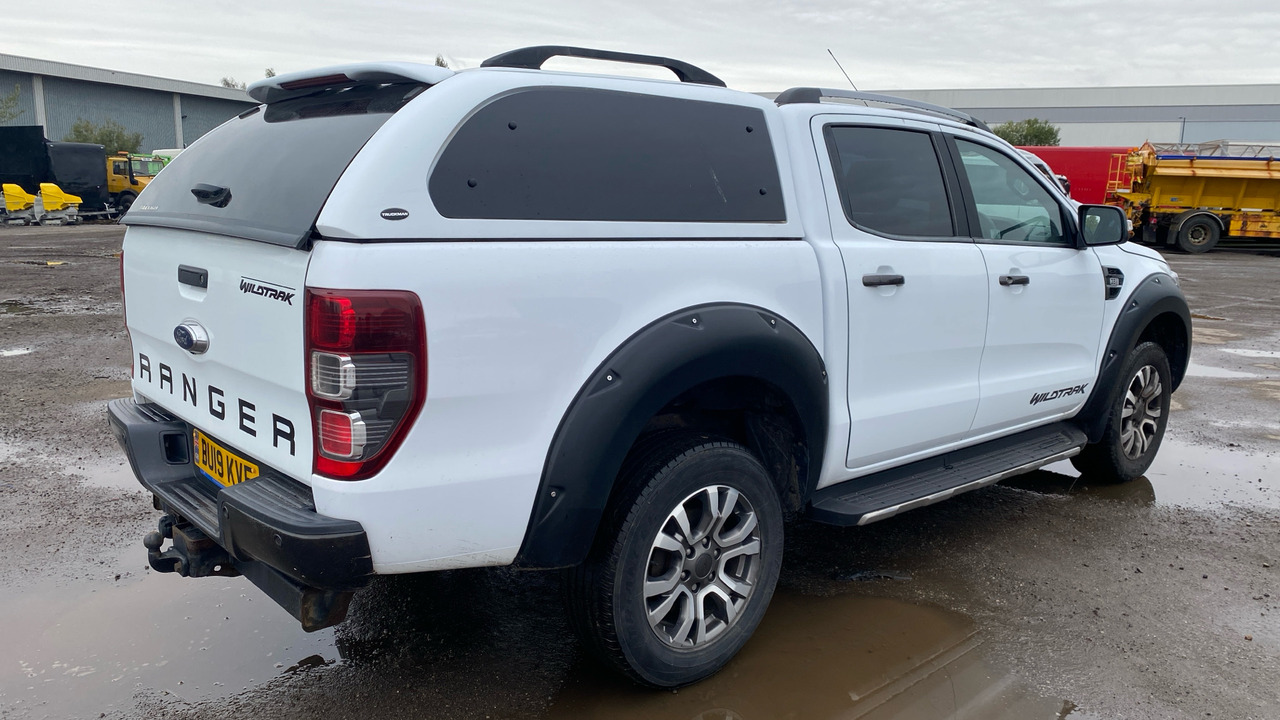 FORD RANGER Wildtrak 3.2 TDCi 200PS - Pickup truck, Combi van: picture 4 FORD RANGER Wildtrak 3.2 TDCi 200PS - Pickup truck, Combi van: picture 4