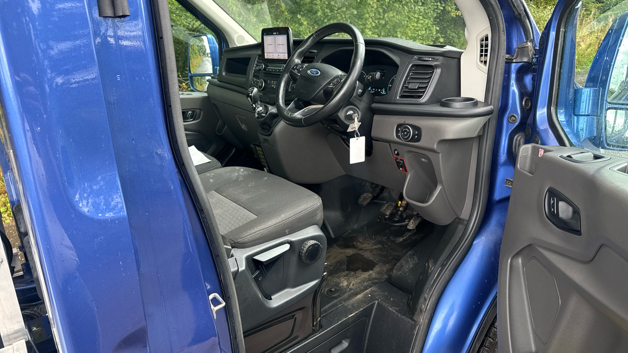 FORD TRANSIT 350 LEADER 2.0 ECOBLUE 130PS - Tow truck: picture 5 FORD TRANSIT 350 LEADER 2.0 ECOBLUE 130PS - Tow truck: picture 5