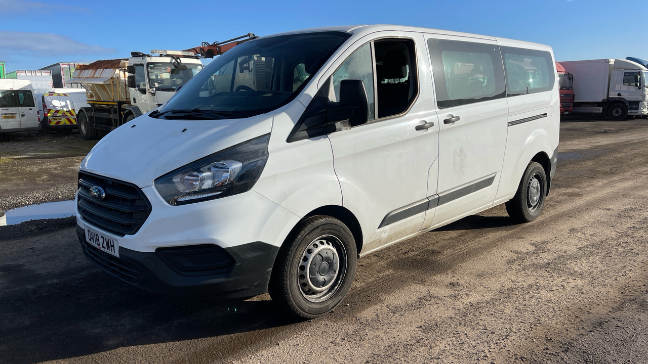 FORD TRANSIT CUSTOM 2.0 TDCi 130ps Low Roof Kombi Van - Combi van: picture 2 FORD TRANSIT CUSTOM 2.0 TDCi 130ps Low Roof Kombi Van - Combi van: picture 2