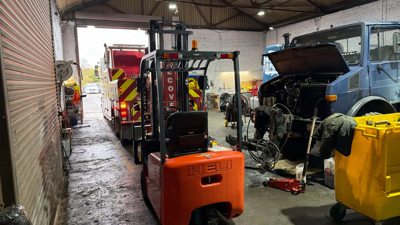 HELI FB315 - Electric forklift: picture 3 HELI FB315 - Electric forklift: picture 3