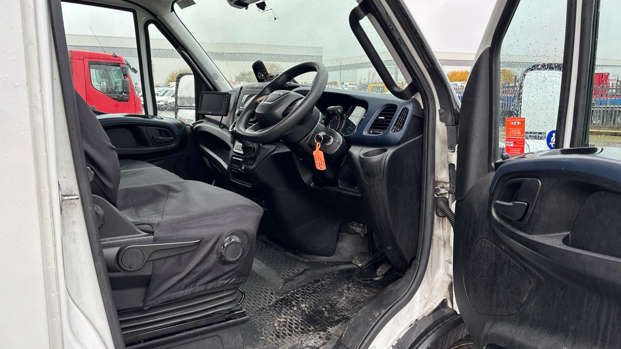 IVECO DAILY 72-180 - Refrigerator truck: picture 5 IVECO DAILY 72-180 - Refrigerator truck: picture 5