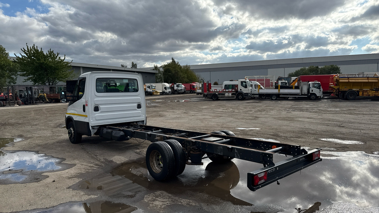 IVECO DAILY 72-180 - Cab chassis truck: picture 3 IVECO DAILY 72-180 - Cab chassis truck: picture 3