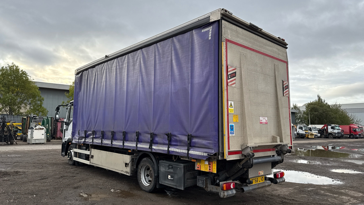 IVECO EUROCARGO 120-210 - Curtainsider truck: picture 3 IVECO EUROCARGO 120-210 - Curtainsider truck: picture 3