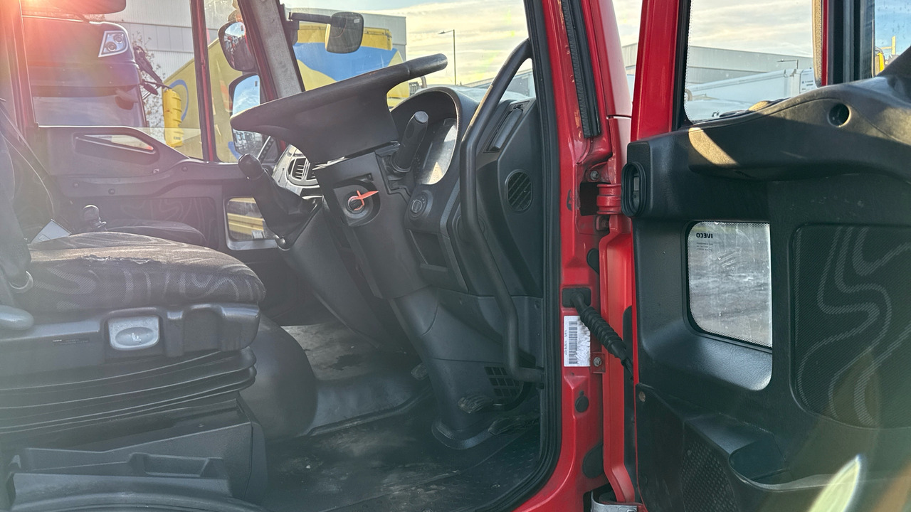 IVECO EUROCARGO 75E16 - Box truck: picture 5 IVECO EUROCARGO 75E16 - Box truck: picture 5