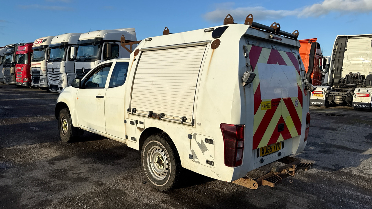 Isuzu D-Max 2.5 TD - Pickup truck, Combi van: picture 3 Isuzu D-Max 2.5 TD - Pickup truck, Combi van: picture 3