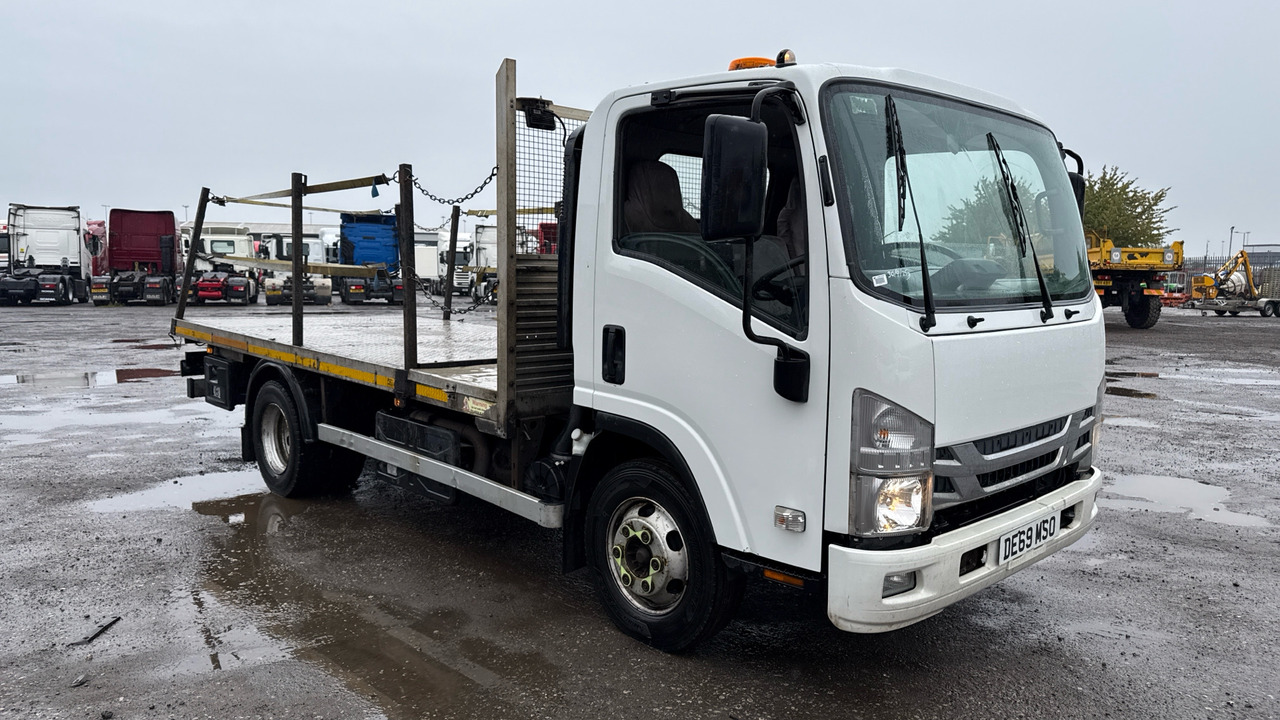 Isuzu N75 190 - Flatbed van: picture 1 Isuzu N75 190 - Flatbed van: picture 1