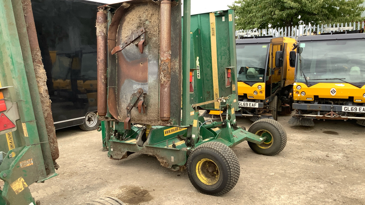 MAJOR 18000GR TRAILED FINISHING MOWER 13/437 - Construction equipment: picture 4 MAJOR 18000GR TRAILED FINISHING MOWER 13/437 - Construction equipment: picture 4