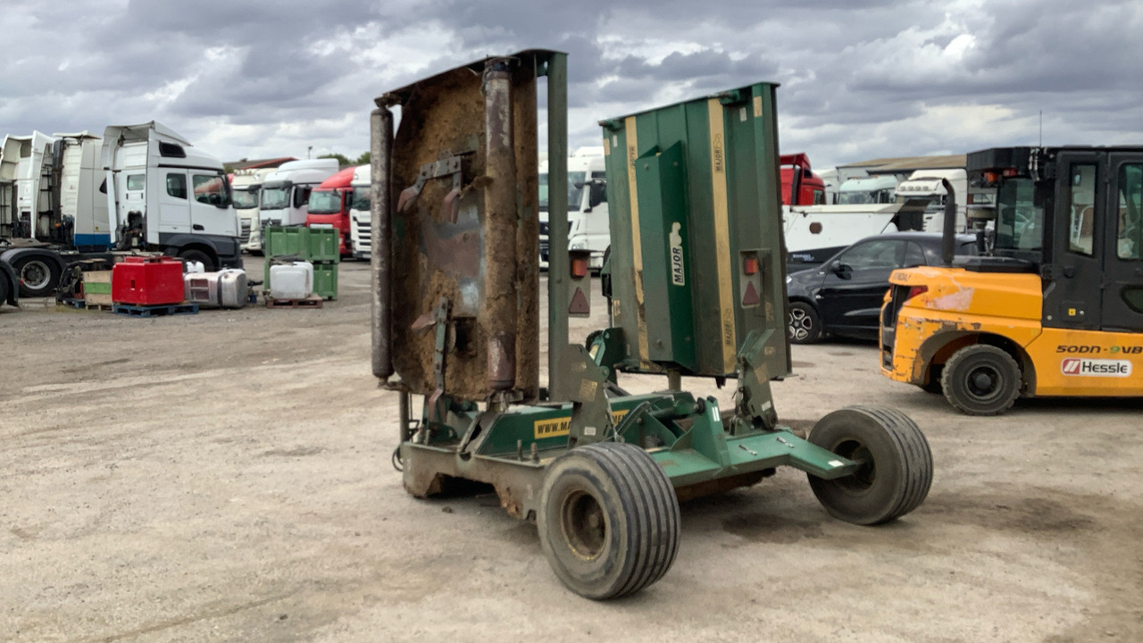 MAJOR 18000GR TRAILED FINISHING MOWER 13/441 - Construction equipment: picture 4 MAJOR 18000GR TRAILED FINISHING MOWER 13/441 - Construction equipment: picture 4