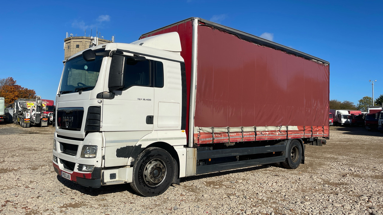 MAN TGX 18.400 - Curtainsider truck: picture 2 MAN TGX 18.400 - Curtainsider truck: picture 2