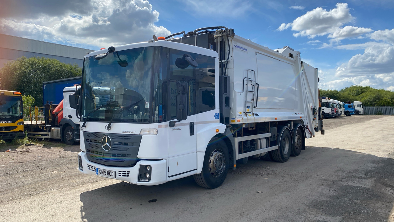 MERCEDES-BENZ ECONIC 2630 - Garbage truck: picture 2 MERCEDES-BENZ ECONIC 2630 - Garbage truck: picture 2