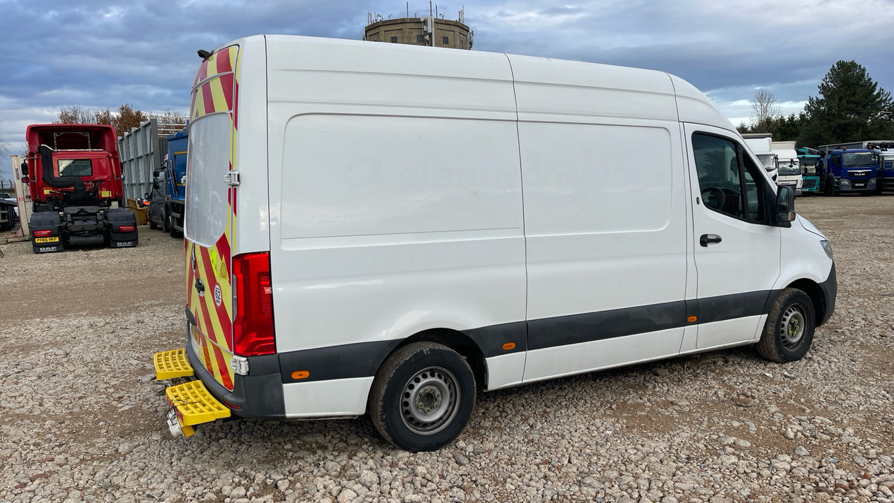 MERCEDES-BENZ SPRINTER 2.2 316 CDI - Panel van: picture 4 MERCEDES-BENZ SPRINTER 2.2 316 CDI - Panel van: picture 4