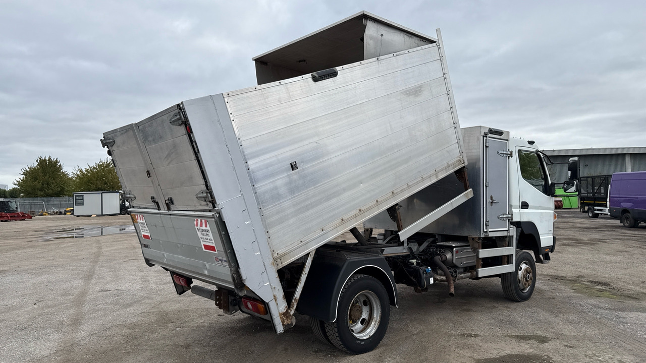 MITSUBISHI FUSO 6C18 - Tipper: picture 4 MITSUBISHI FUSO 6C18 - Tipper: picture 4