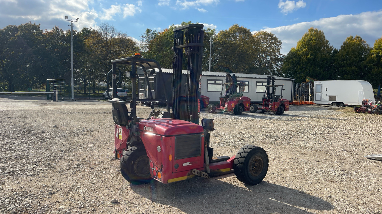 MOFFETT M4 20.3 - Truck mounted forklift: picture 5 MOFFETT M4 20.3 - Truck mounted forklift: picture 5