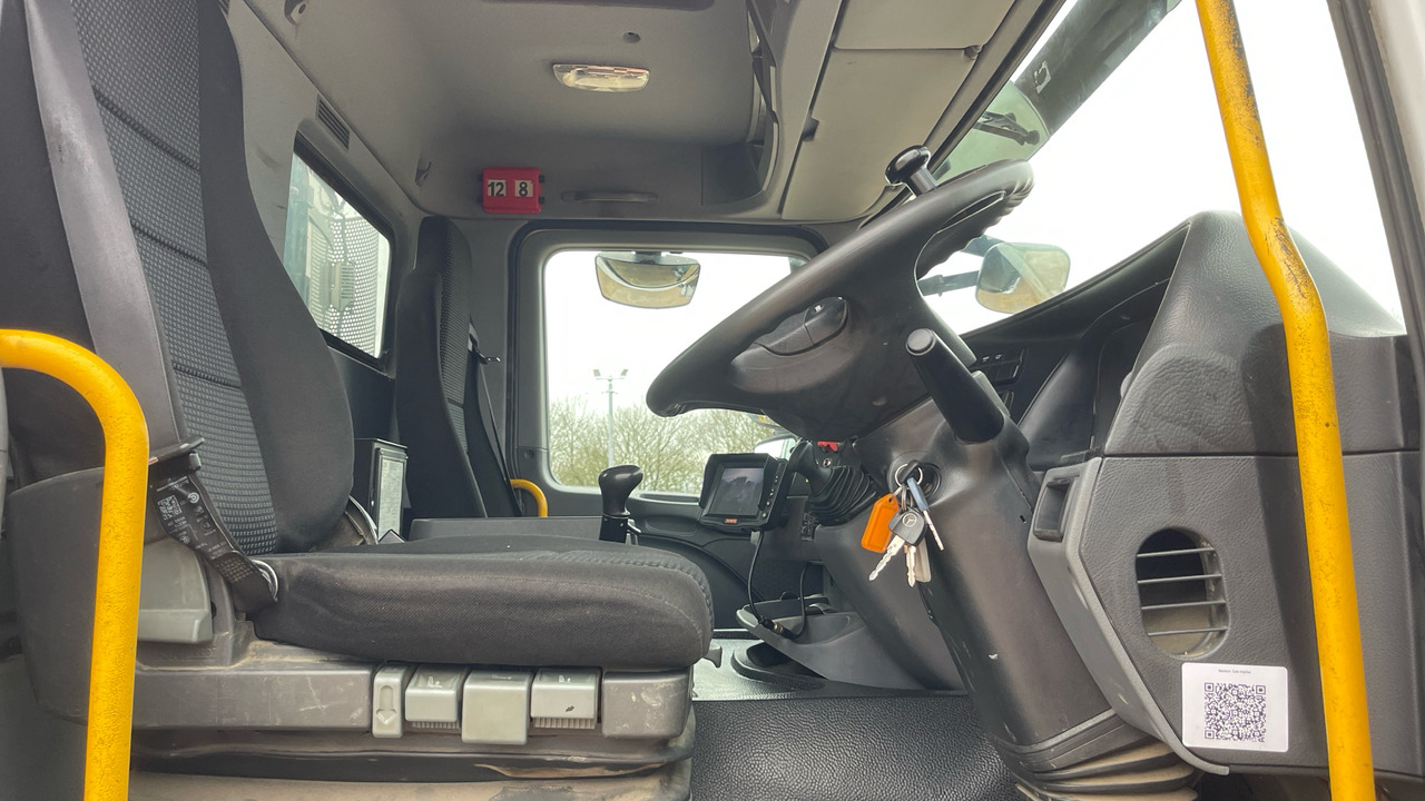 Mercedes-Benz Actros 3236 - Tipper, Crane truck: picture 5 Mercedes-Benz Actros 3236 - Tipper, Crane truck: picture 5